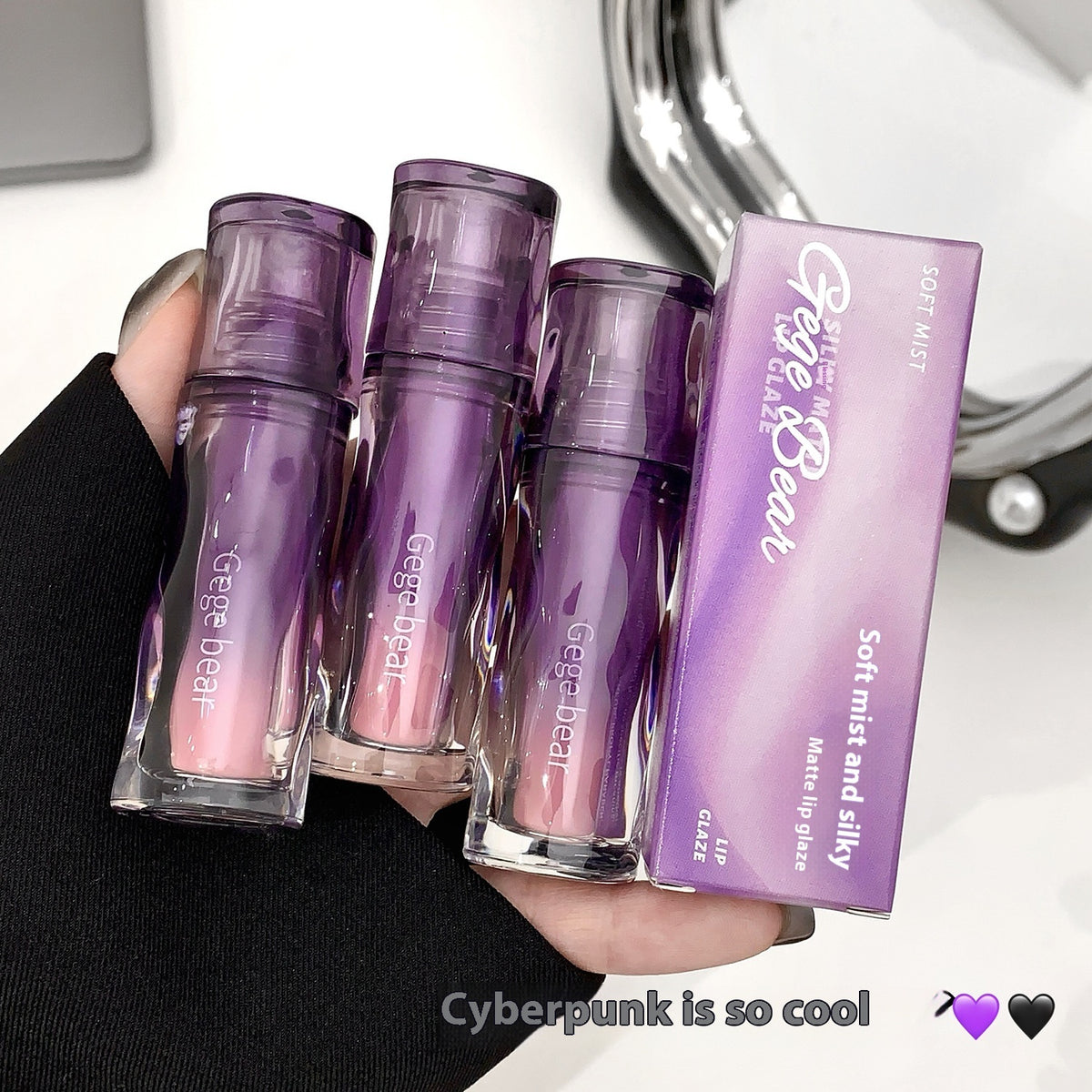 Gage Bear Soft And Silky Matte Lip Gloss Matte Finish