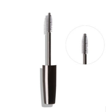 Focallure The mascara is long, curly, durable, waterproof, non staining, and grows densely locked.