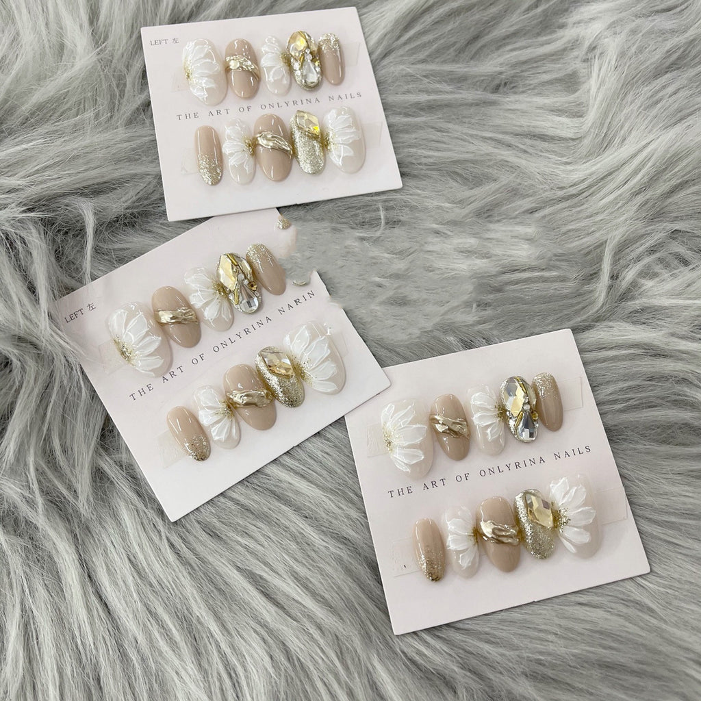 Original Light Luxury Hand-ted Flower Handmade Nail Patch