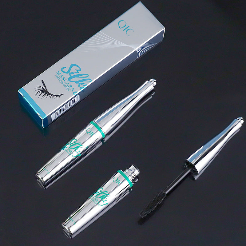 QIC Thick And Long Waterproof Mascara