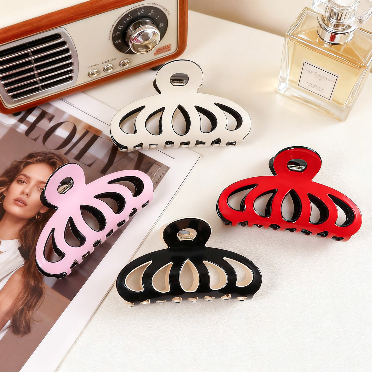 Contrast Color Hollow Out Minimalist Updo Shark Clip