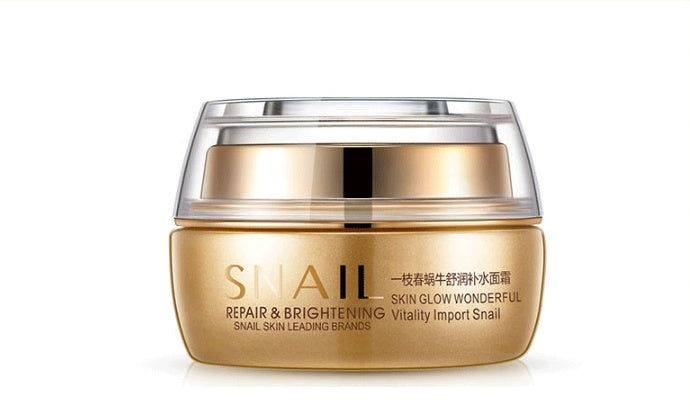 Snail Cream moisturizing and refreshing oil control creamCream moisturizing and refreshing oil control cream