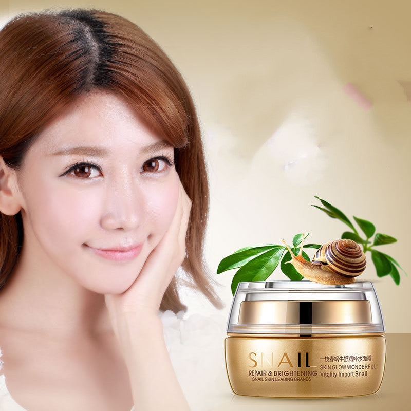 Snail Cream moisturizing and refreshing oil control creamCream moisturizing and refreshing oil control cream