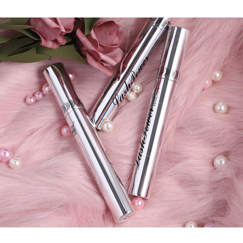 M.N Menow Thick and waterproof mascara