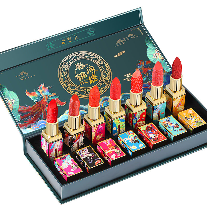 DixiAnger Chinese style imperial palace carved lipstick