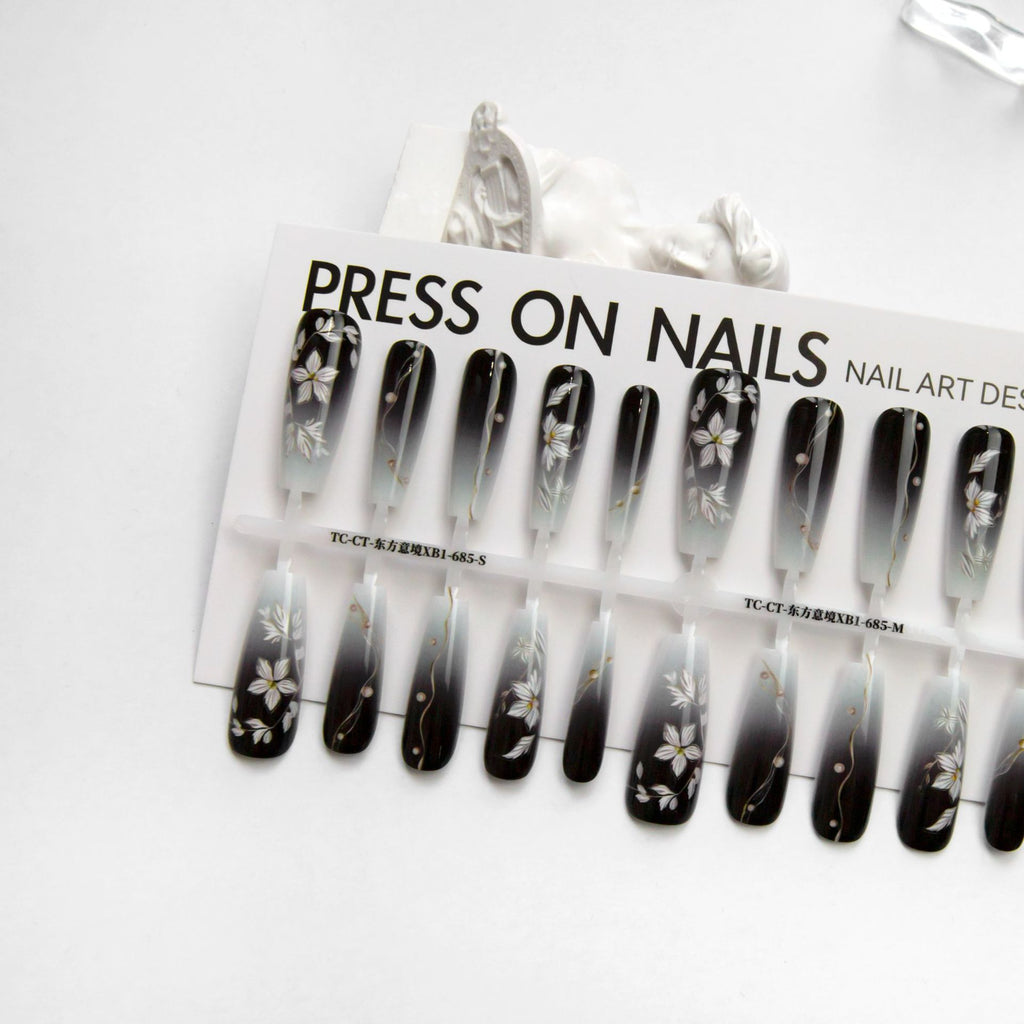 Press On Nails New Chinese Ancient Style Flower New Year Dark Prefabricated Nail Tip Wear Armor