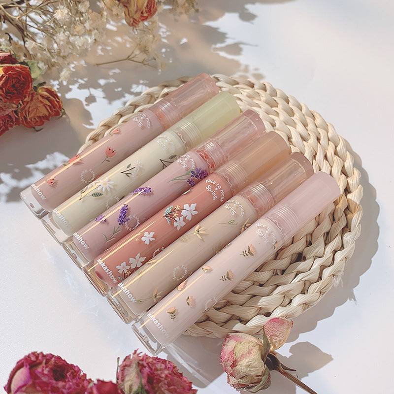 Kakashow Glaze Is Moist And Lips Do Not Fade