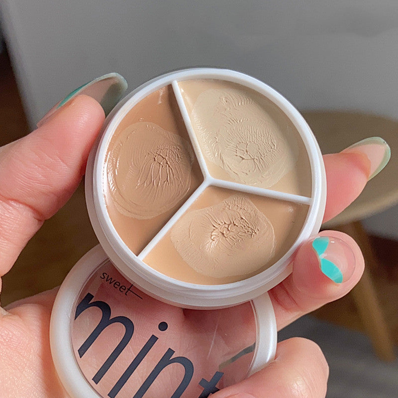 Sweet Mint New Hot Sell Tri-Color Concealer Foundation