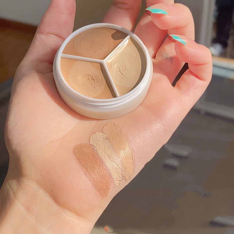 Sweet Mint New Hot Sell Tri-Color Concealer Foundation
